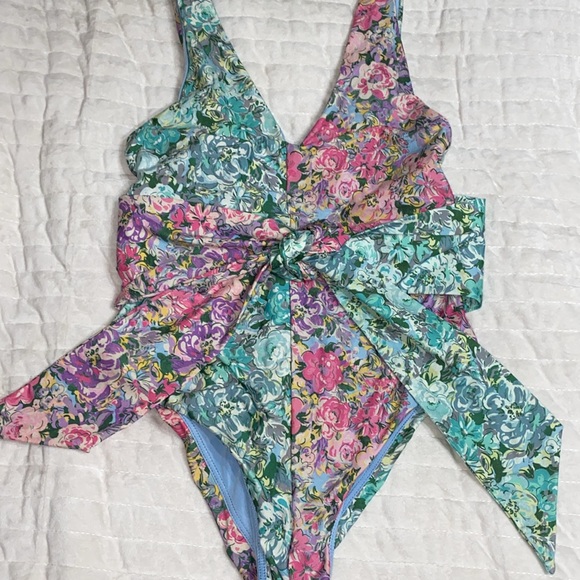 Beach Riot Floral Bow One Piece Medium - Picture 6 of 8